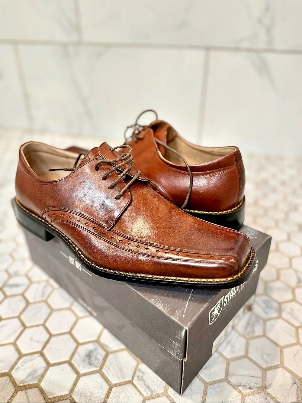 Stacy Adams Men's Brown Oxfords US 10 M